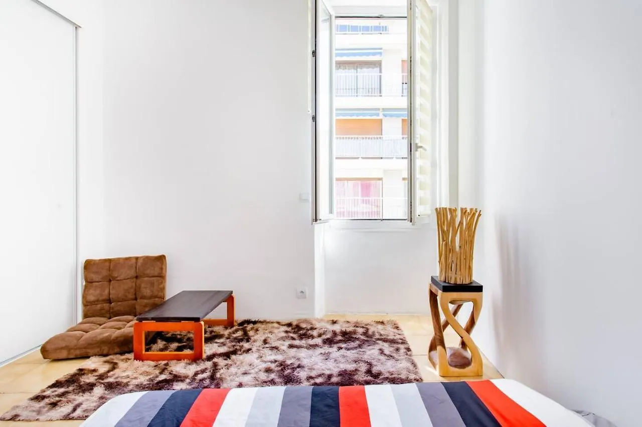 Room Rental In Apartment In Marseille 0*,  France